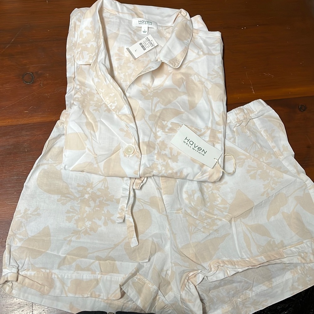 Talbots ( THE HAVEN) White and Cream Soft Cotton Pajama Set. Size L NWT